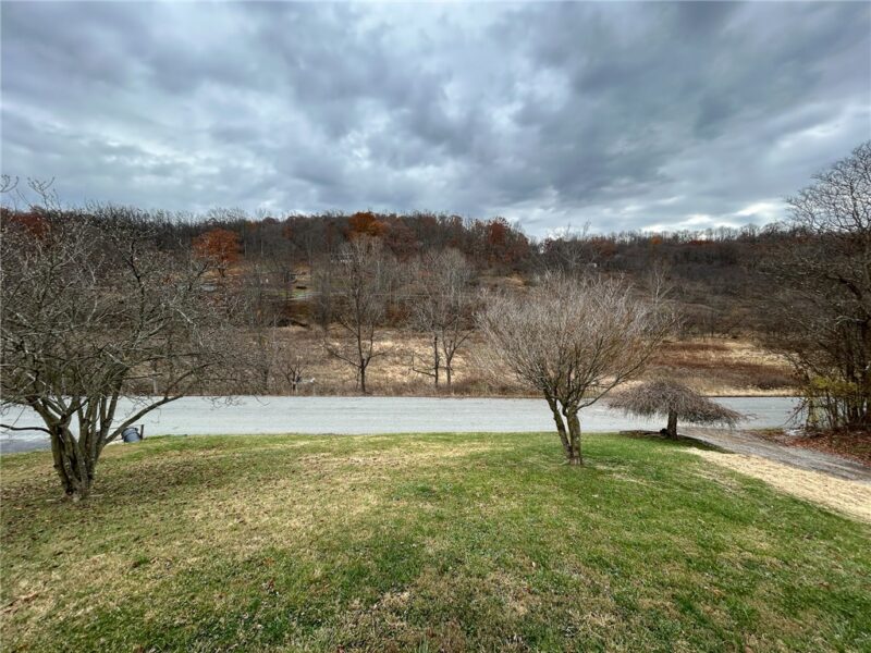 389 Rural Valley Rd — photo 6