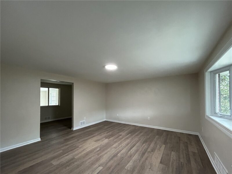 389 Rural Valley Rd — photo 7