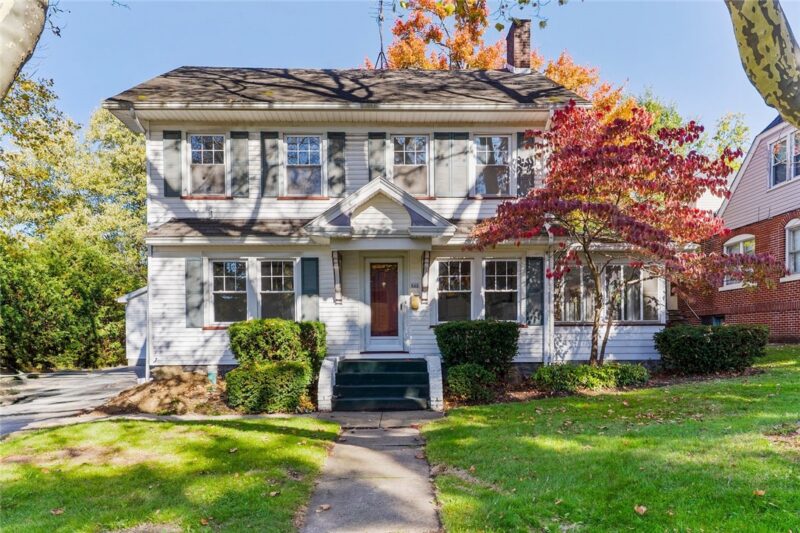 841 Highland Rd — photo 2
