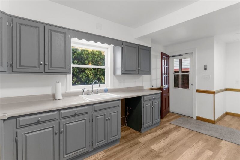841 Highland Rd — photo 6