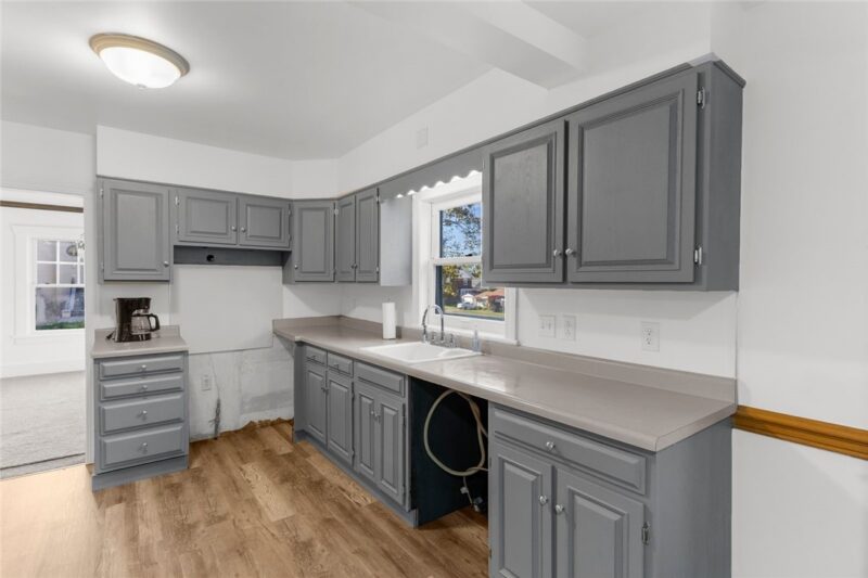 841 Highland Rd — photo 8