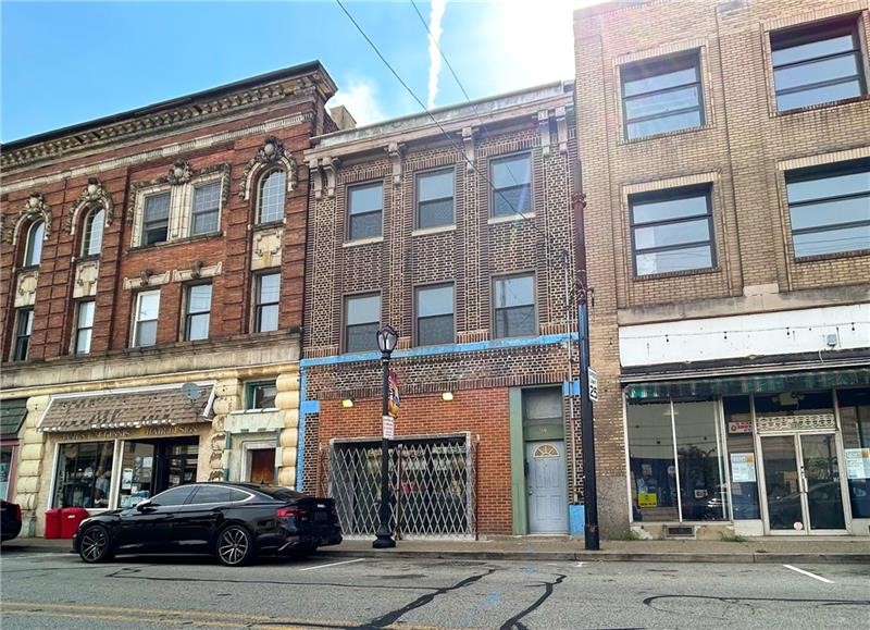 219 Brownsville Rd — photo 1