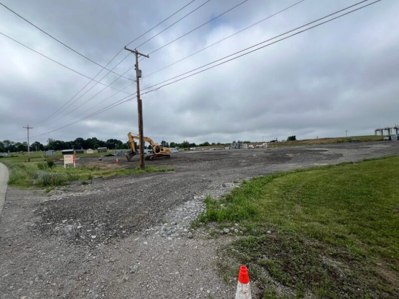00 Perry Hwy — photo 2