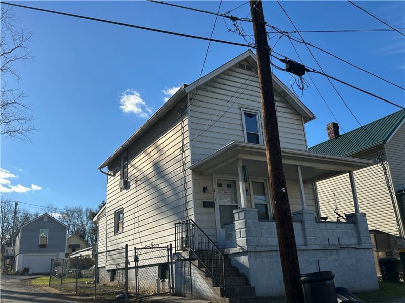 425 Somers Street — photo 3