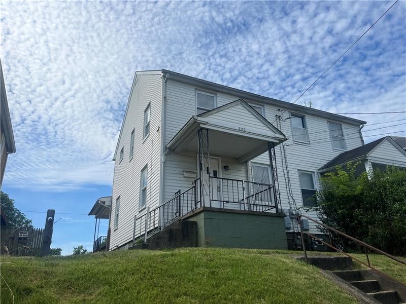 520 Farnsworth — photo 2