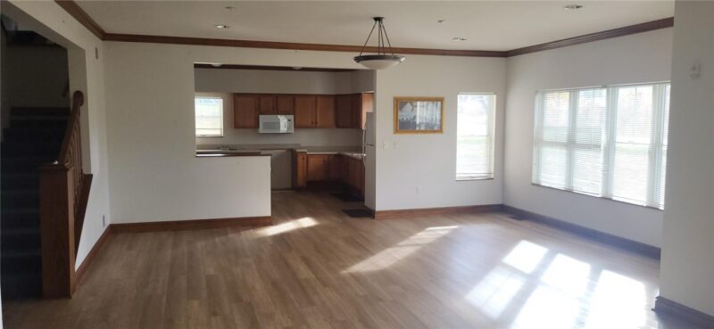 221 Felician Dr — photo 7