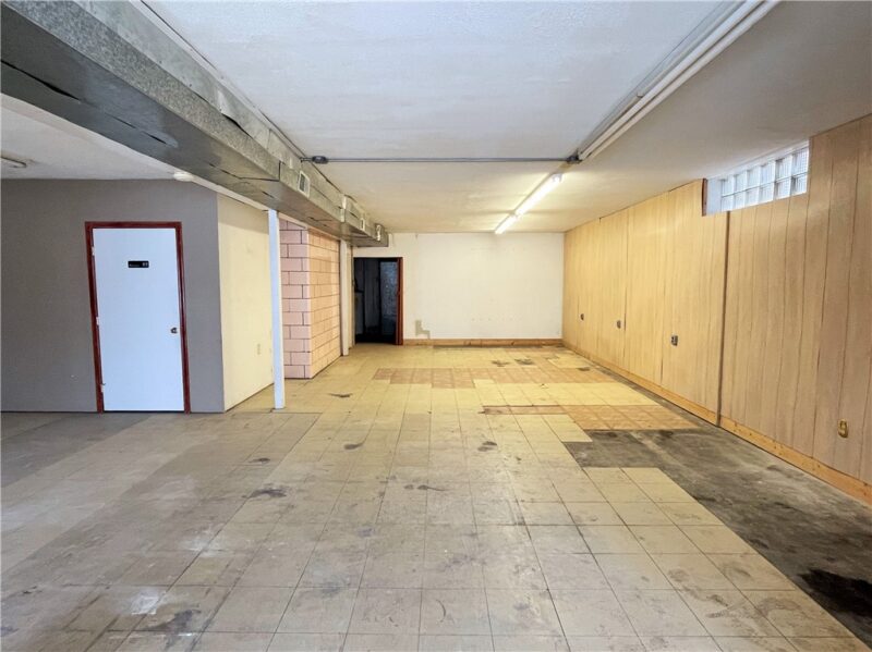 101 McGOVERN BOULEVARD — photo 5