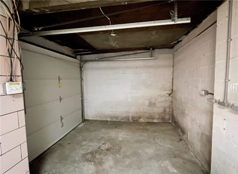 101 McGOVERN BOULEVARD — photo 7