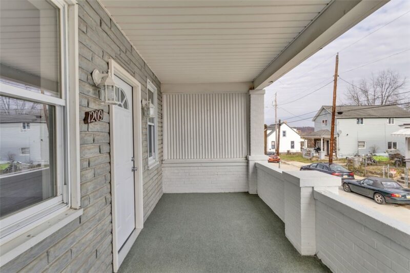 1209 Lower Meadow Ave — photo 4