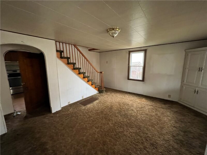 213 Laurel Street — photo 5
