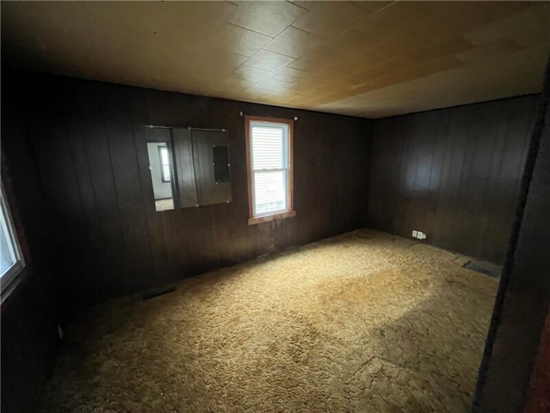 213 Laurel Street — photo 6