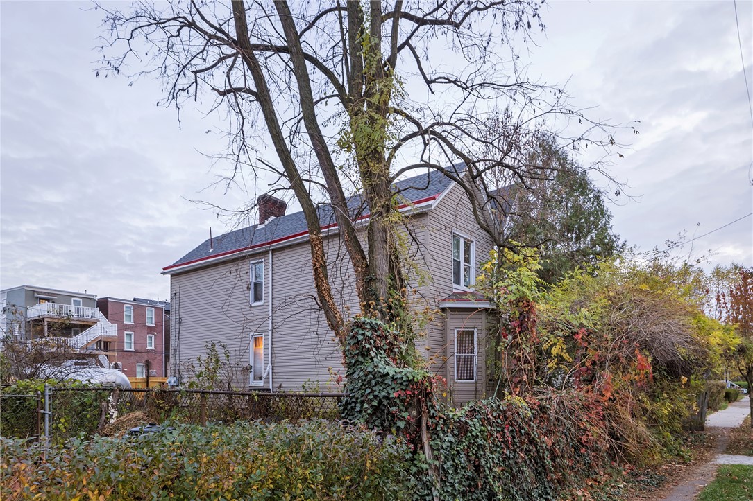 528 Mellon — photo 1