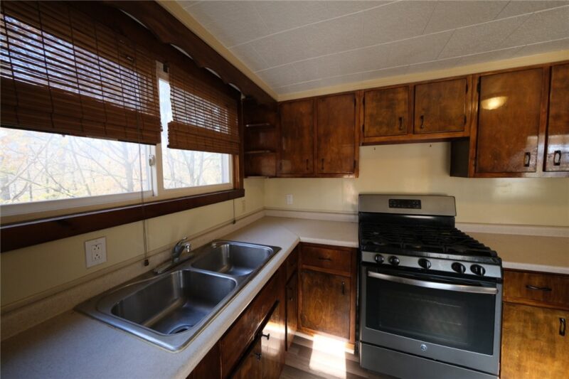 306 Clarion St — photo 7