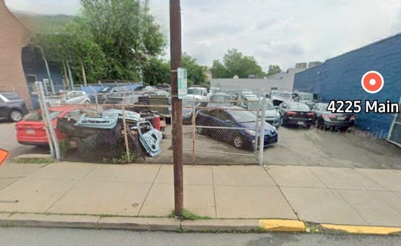 4225 Main St