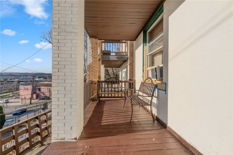2460 Colorado Way — photo 3