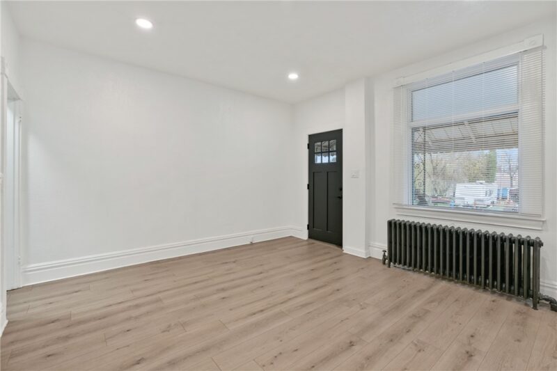 310 5th Ave — photo 5