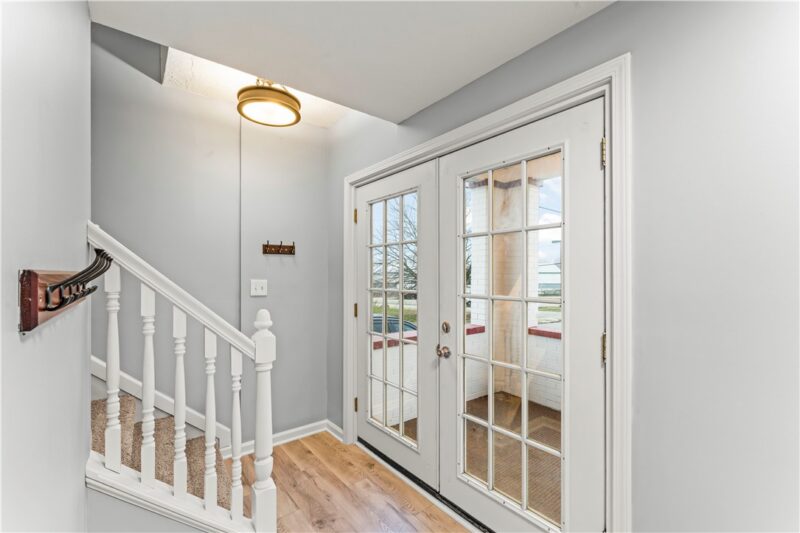 305 Perry Como Ave — photo 5