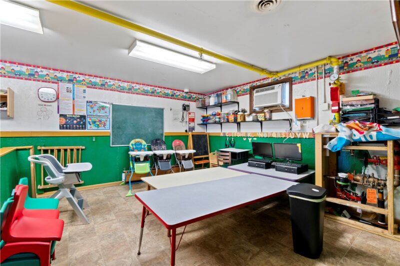 705 E Warrington Ave — photo 8