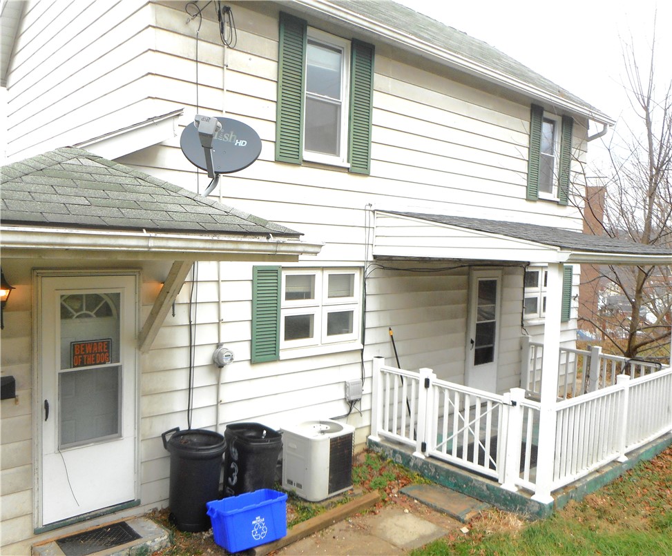 635 Rear Wood St — photo 1
