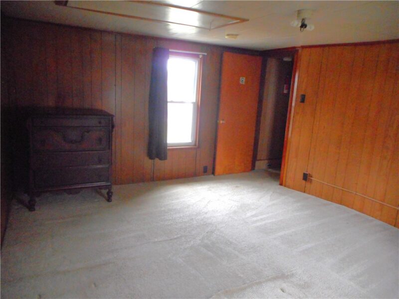 635 Rear Wood St — photo 7