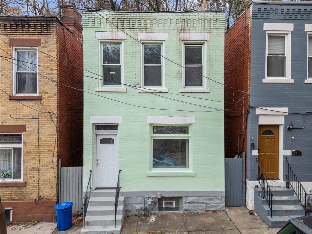 147 Moultrie St — photo 1