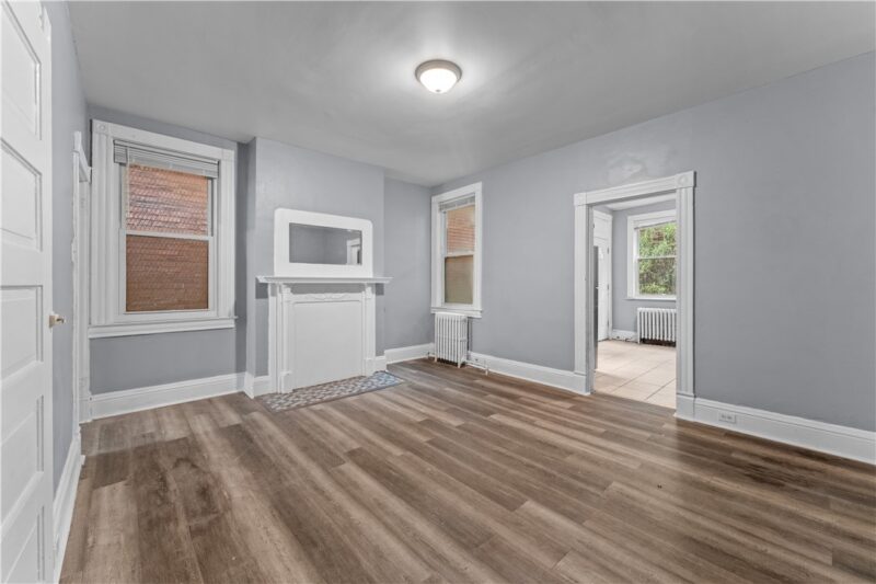 147 Moultrie St — photo 6