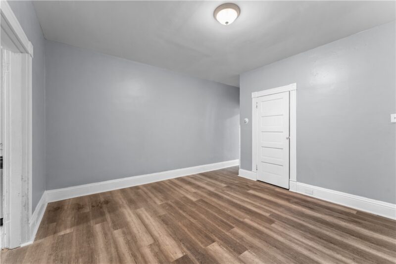 147 Moultrie St — photo 7