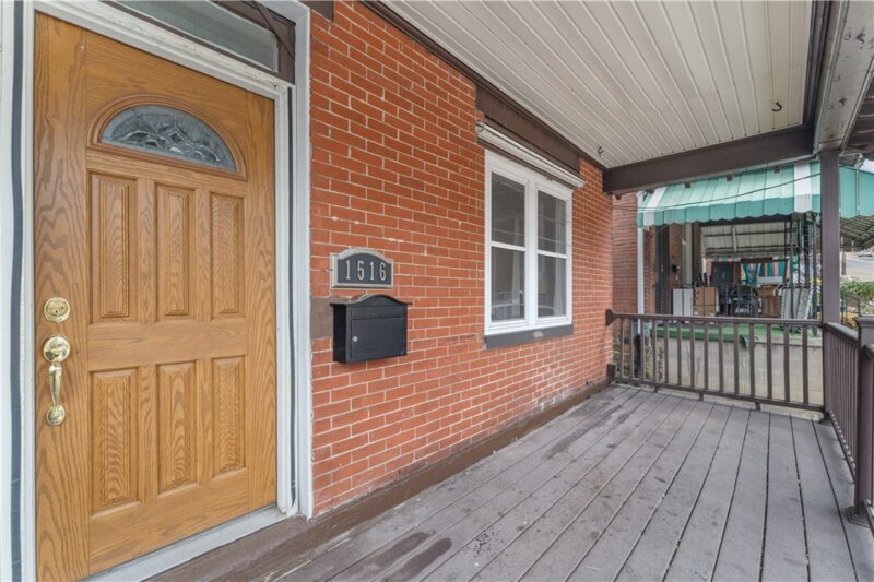 1516 Superior Ave — photo 3