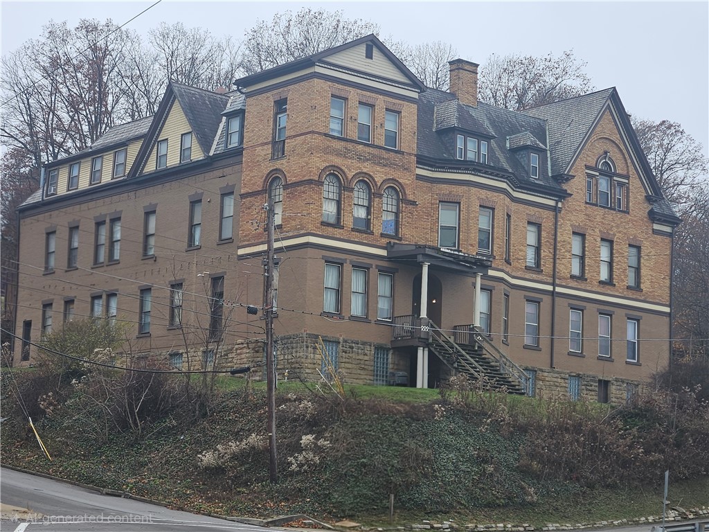 700 S Main St — photo 1