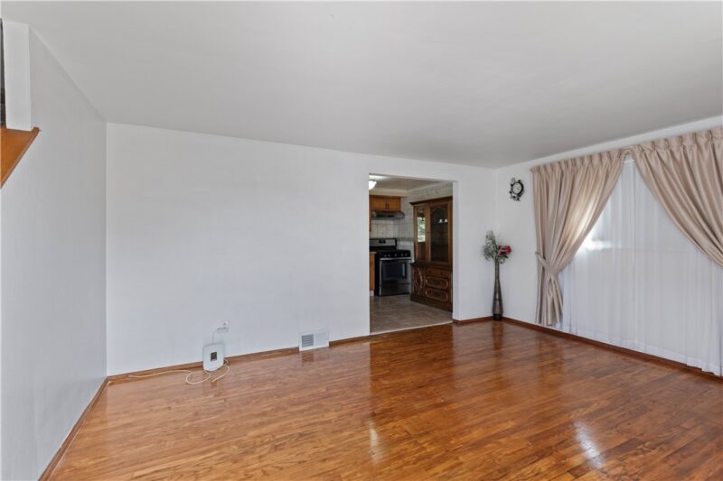 235 Cherrydell Dr — photo 2