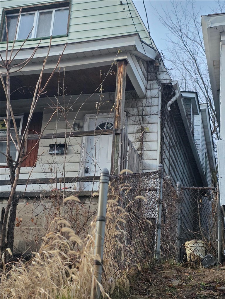 830 Frank St — photo 6