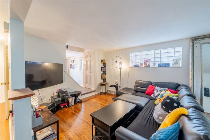 510 Augusta St — photo 2