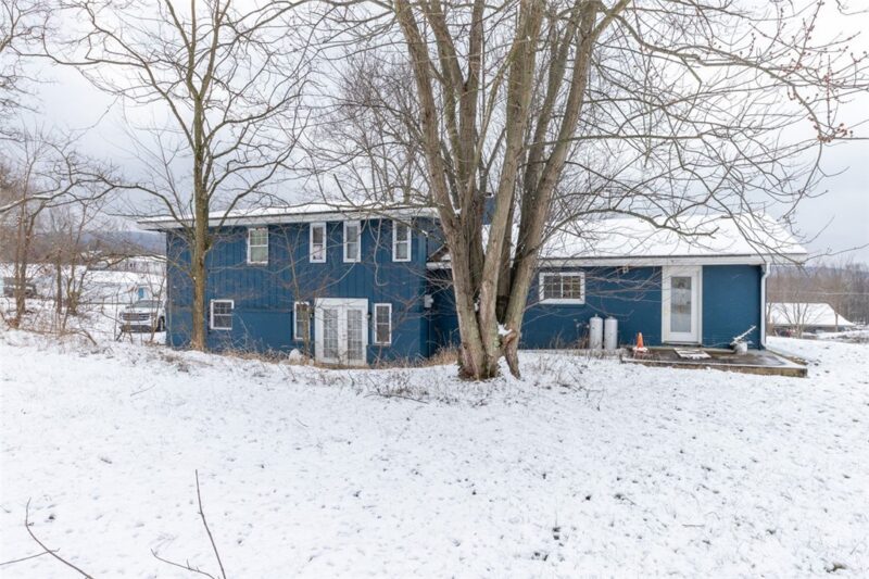 722 Connellsville Ave — photo 7