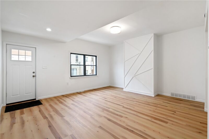 5202 Keystone St — photo 3