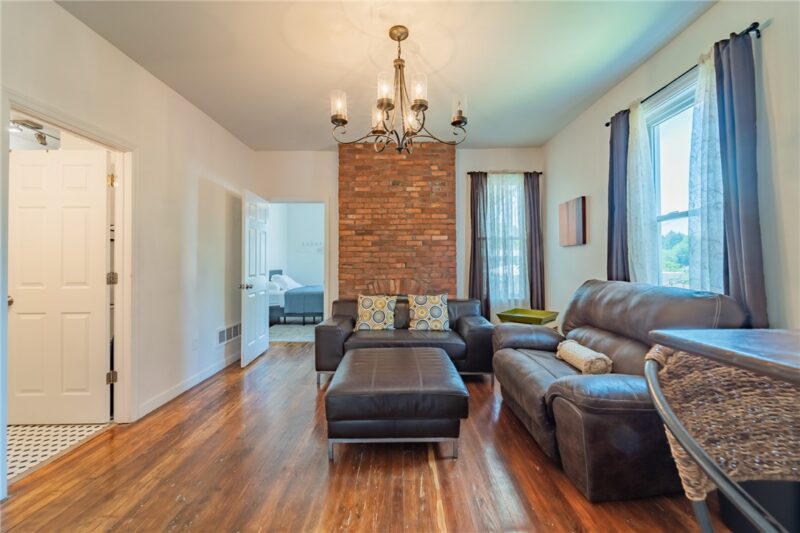 102 Secane Ave — photo 5