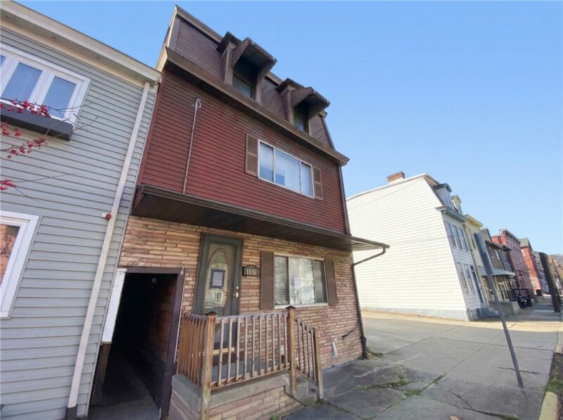 1818 Mary St — photo 2