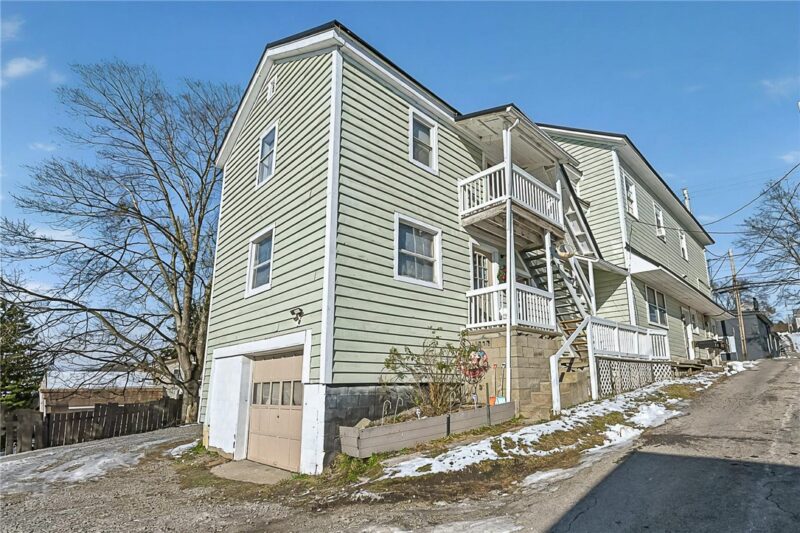 916 E Main St — photo 2
