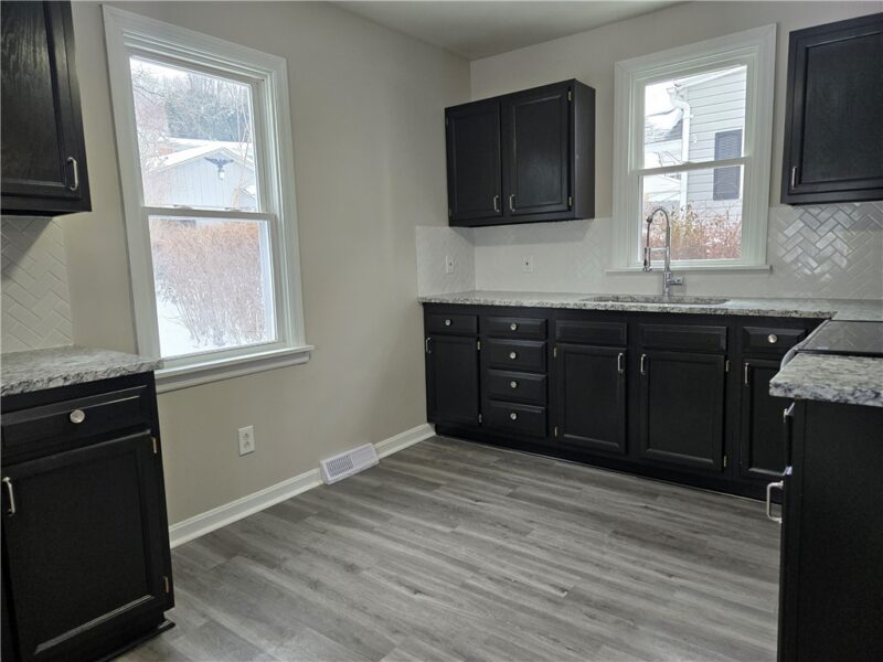 3517 W 3rd Ave — photo 4