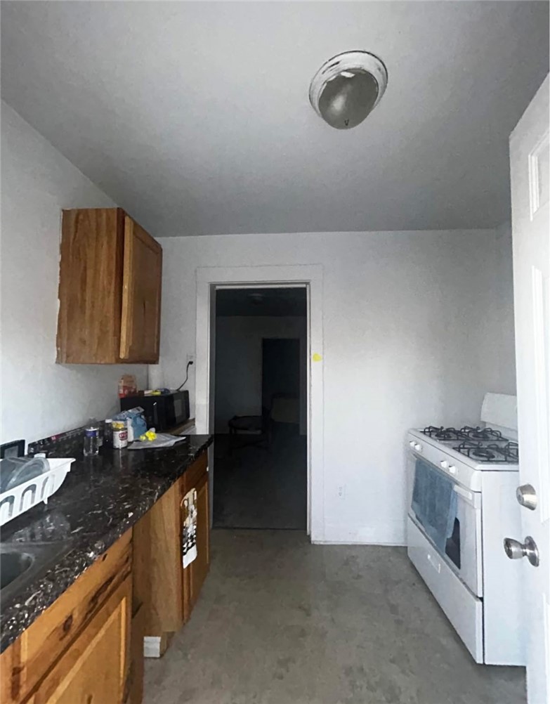 133-135 Bausman St — photo 7