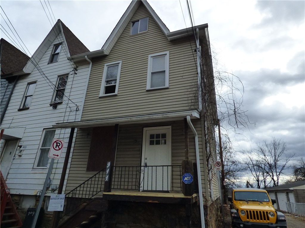 911 Amherst St — photo 1