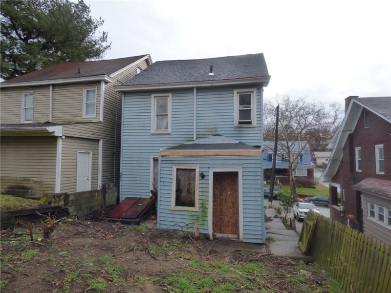304 Lorenz Ave — photo 7