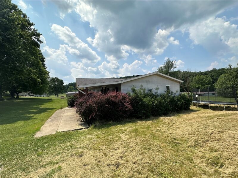 107 Rose Ln — photo 4