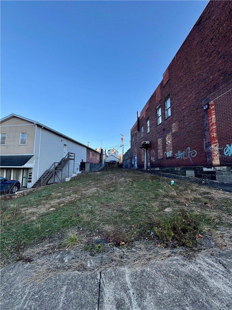 109 Washington Ave — photo 3
