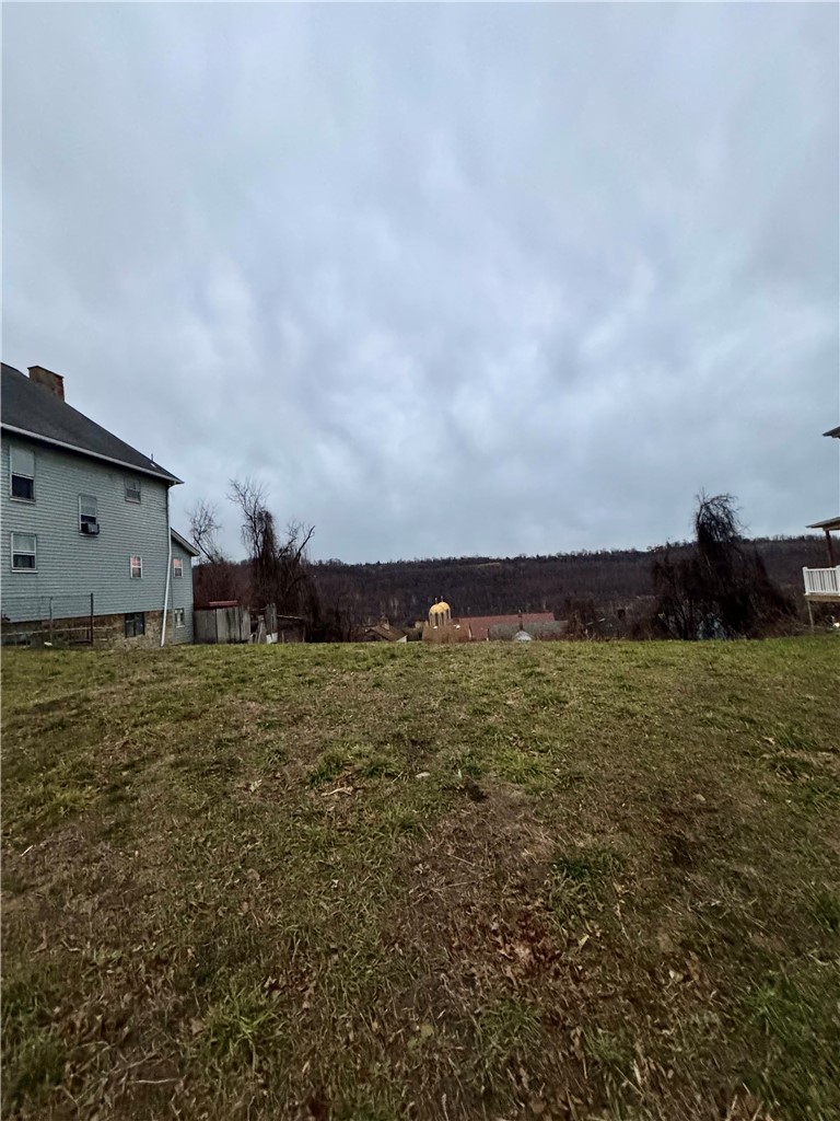 121 Reed Ave — photo 3