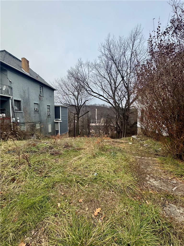 421 Mckee Ave — photo 3