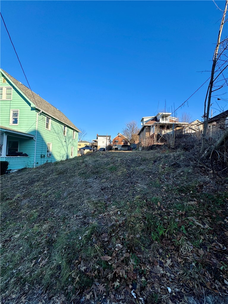 1420 Orchard Ave — photo 3
