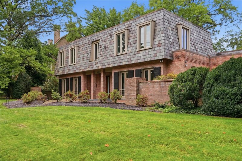 800 Amberson — photo 2