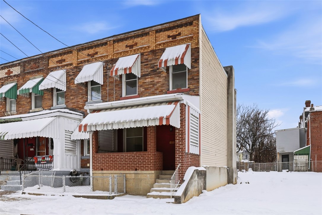 208 W Elizabeth St — photo 1
