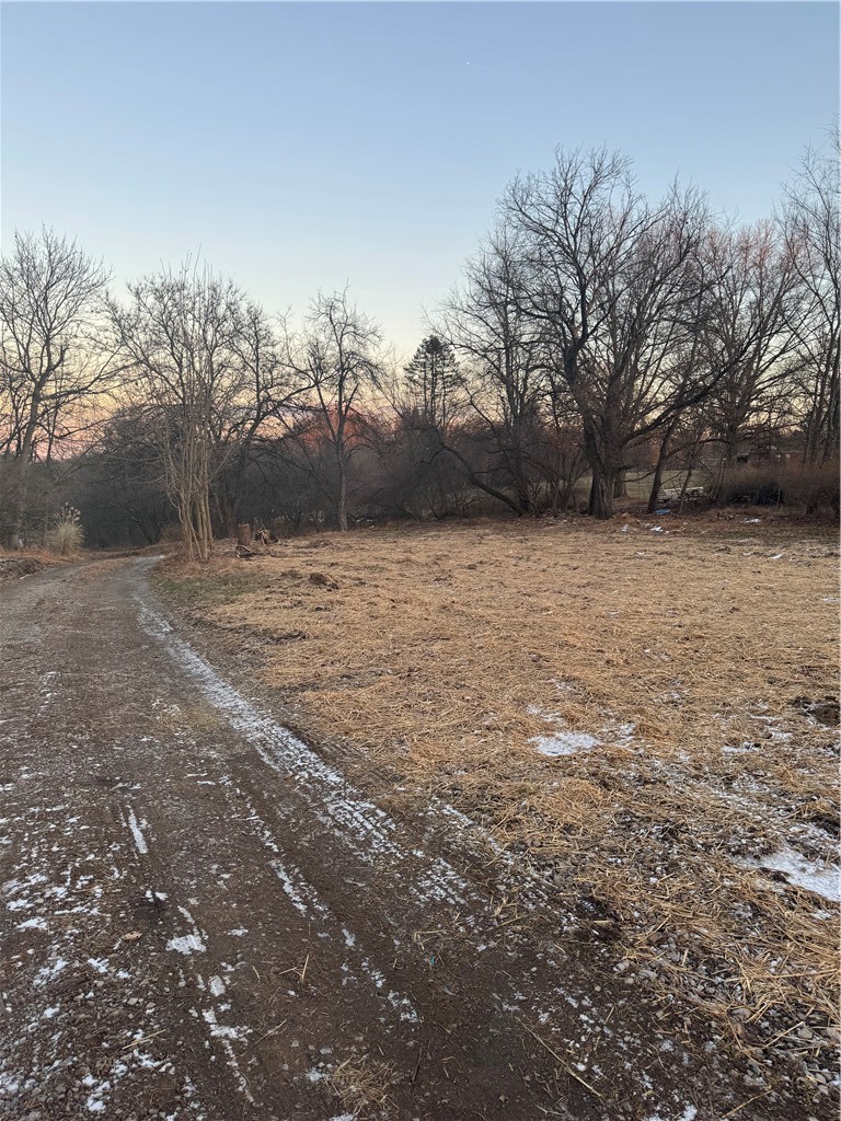 4625 Middle Rd — photo 5