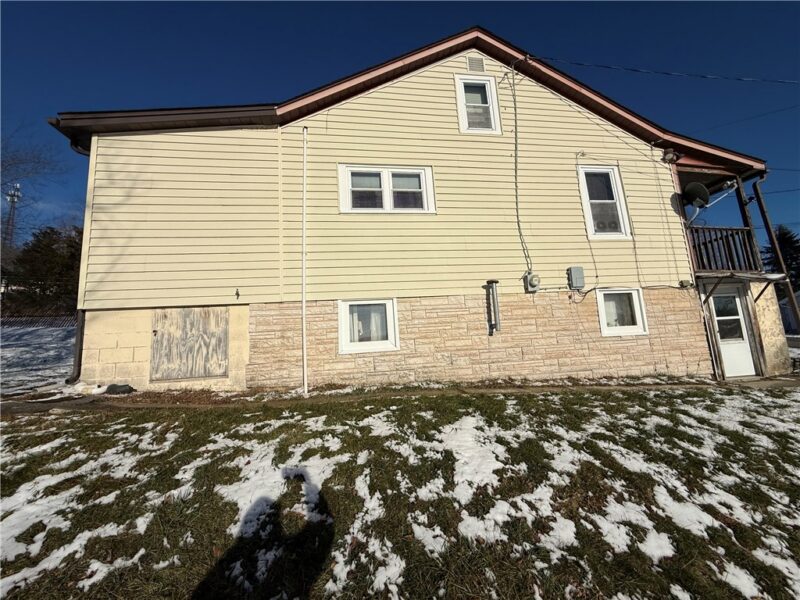 922 Carbon Ave — photo 6